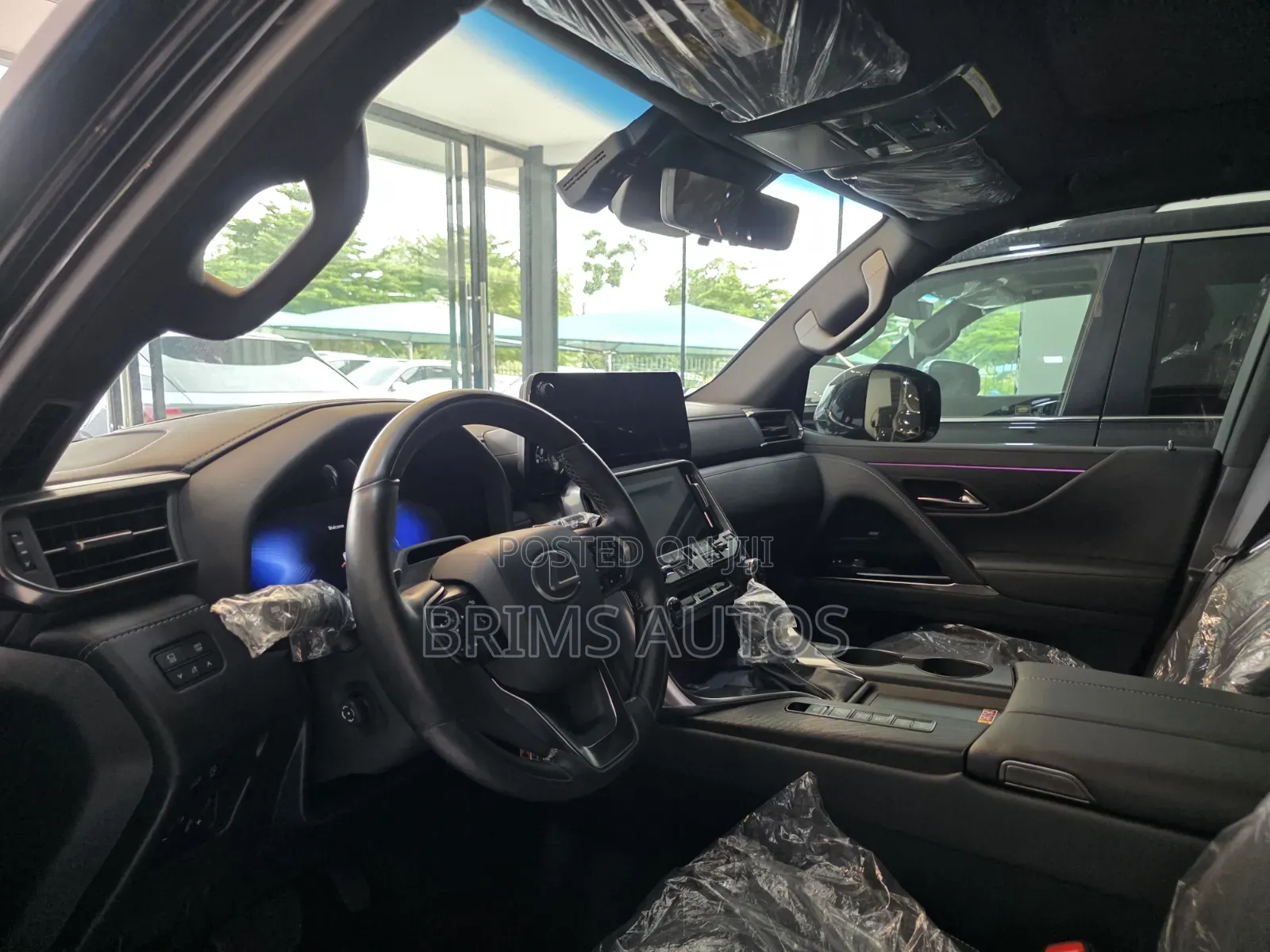 New Lexus LX 2025 Black