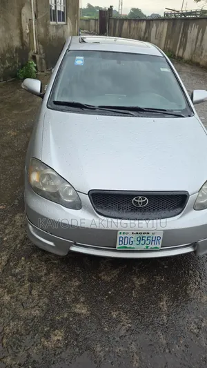 Toyota Corolla 2005 Silver