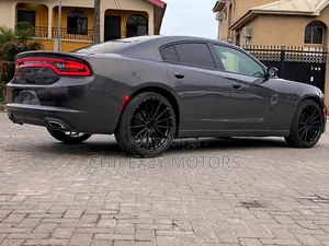 Dodge Charger 2019 Gray