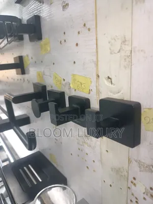 Matte Cloth Hook