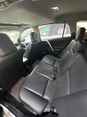 Toyota RAV4 Limited 4dr SUV (2.5L 4cyl 6A) 2015 Silver
