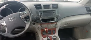 Toyota Highlander 2013 Silver