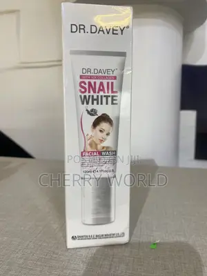 Dr Davey Snail White