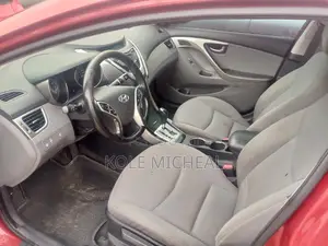 Hyundai Elantra 2012 Red