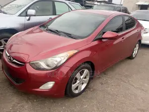 Hyundai Elantra 2012 Red