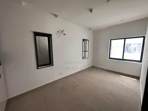 3bdrm Apartment in Prime Water Garden, Ikate for sale