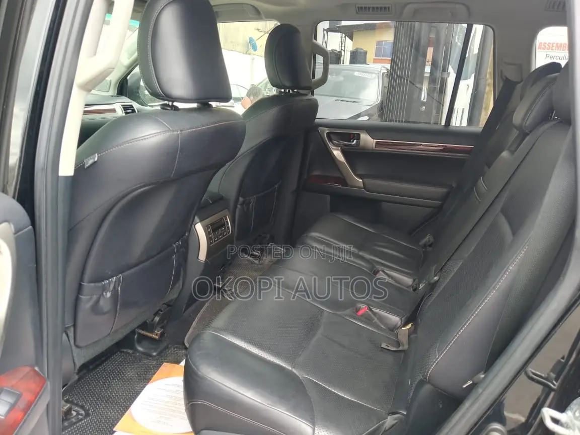 Lexus GX 2012 Black