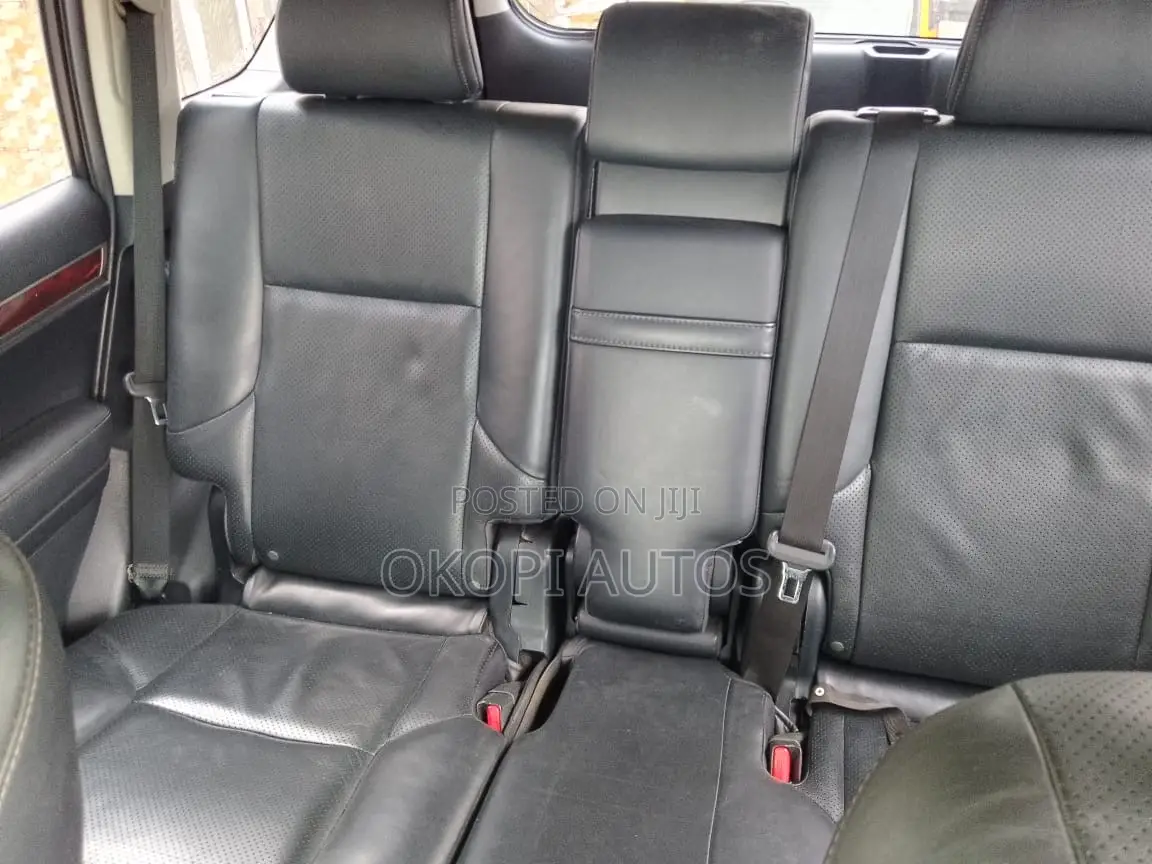 Lexus GX 2012 Black