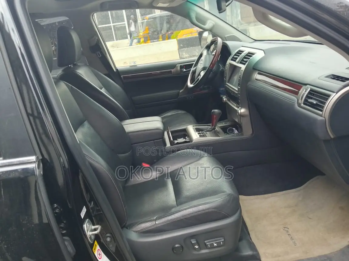 Lexus GX 2012 Black
