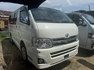 Toyota HiAce 2012 White