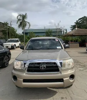 Toyota Tacoma 2007 Gold