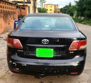 Toyota Avensis 2013 Black