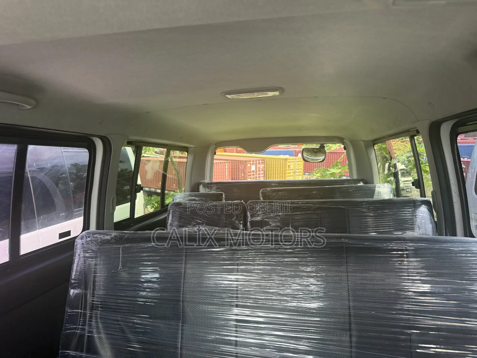 Toyota HiAce 2012 White