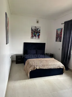 Ensuite Furnished Room at Chevron/Agungi