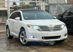 Toyota Venza 2010 White