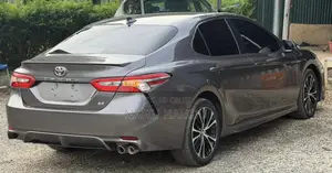 Toyota Camry 2019 Gray