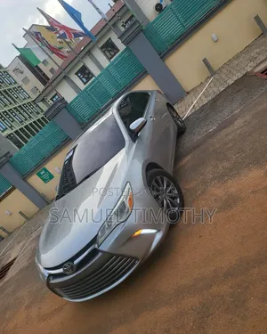 Toyota Camry 2015 Silver