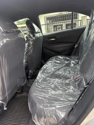 Toyota Corolla 2022 Silver