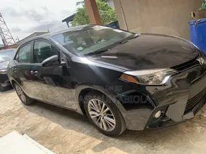 Toyota Corolla 2015 Black