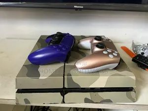 Ps4 With 2 Pads With 5 Games