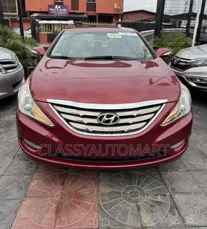 Hyundai Sonata SE Sedan FWD (2.4L 4cyl 6A) 2012 Burgundy