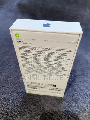 New Apple iPhone 15 128 GB Black