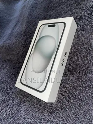 New Apple iPhone 15 128 GB Black