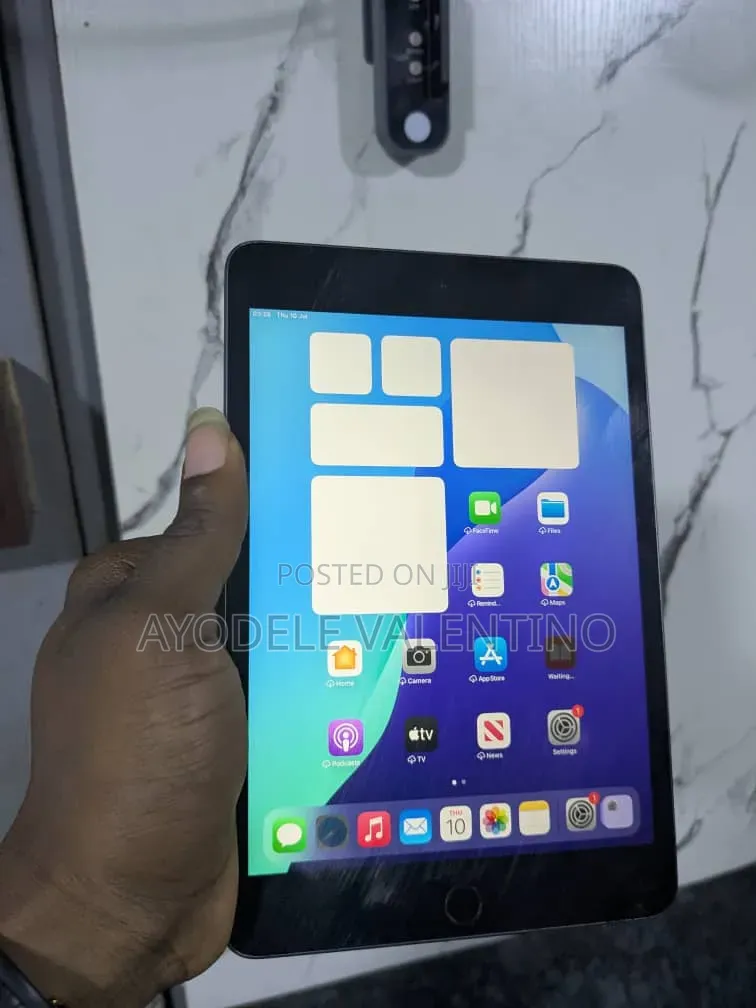 Apple iPad mini 5 64 GB Black