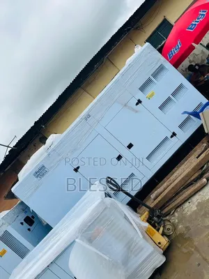 Perkins Soundproof England 630kva