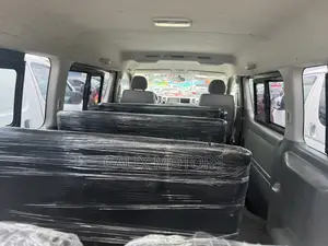 Toyota HiAce 2015 White