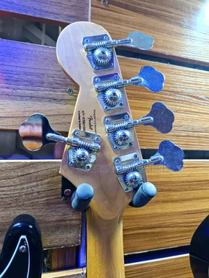Squier Vintage Modified Jazz Bass Electric Guitar