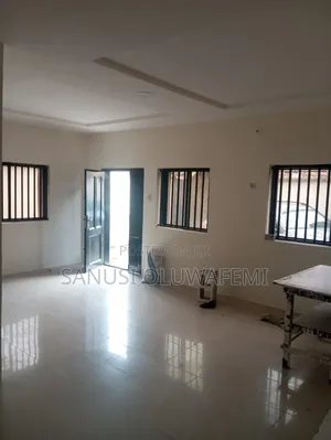 3bdrm Block of Flats in GRA Phase 2 Shangisha for rent