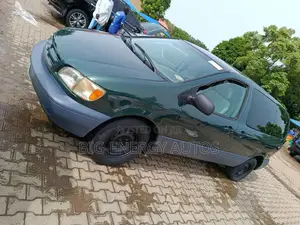 Toyota Sienna LE 2002 Green