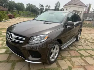 Mercedes-Benz GLE-Class 2016 Brown
