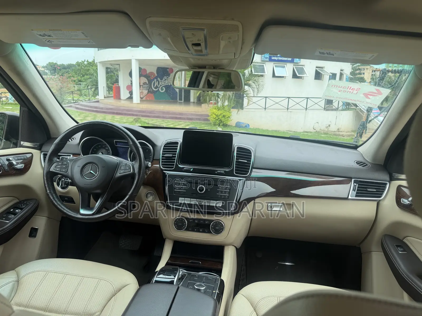 Mercedes-Benz GLE-Class 2016 Brown