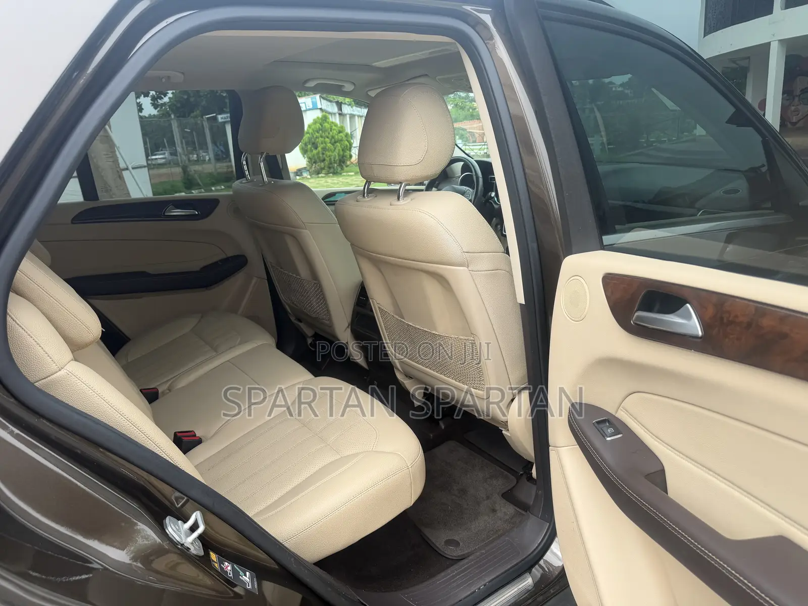 Mercedes-Benz GLE-Class 2016 Brown