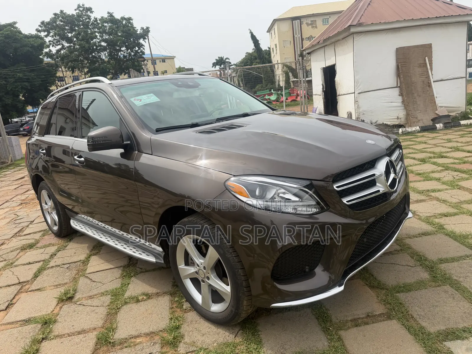 Mercedes-Benz GLE-Class 2016 Brown