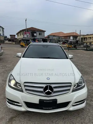 Mercedes-Benz C300 Sport 4Matic Sedan AWD (3.5L 6cyl 7A) 2013 White