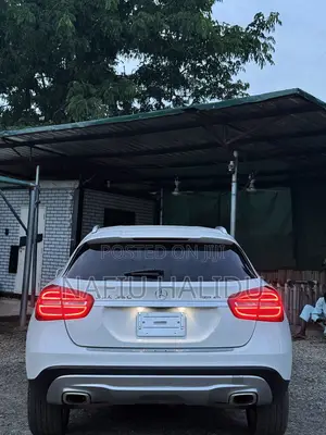 Mercedes-Benz GLA 250 2015 White