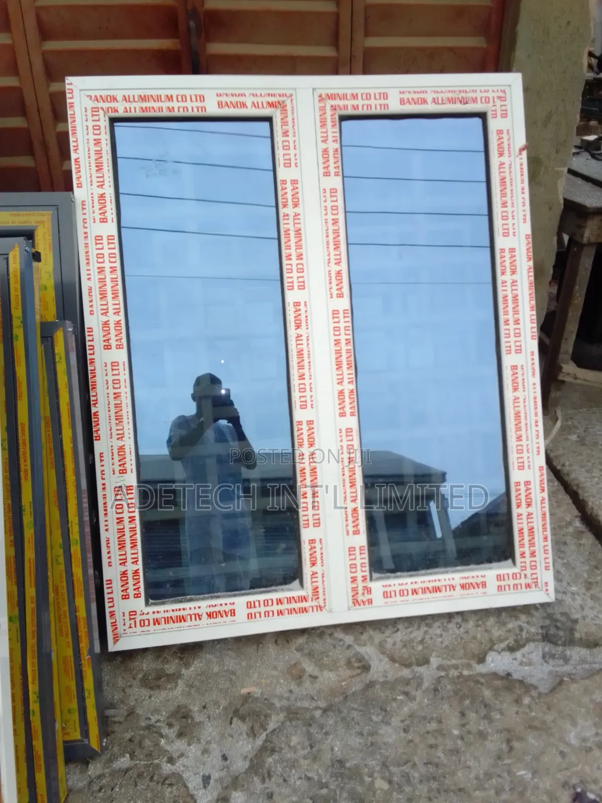 World-Class Aluminium Casement Window