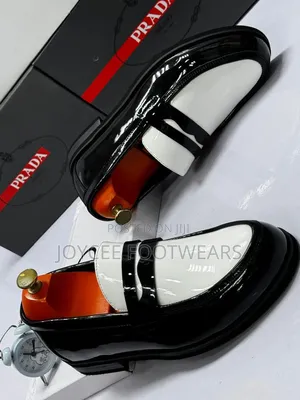 Prada Luxury Designer Shinning Leather Flat Sol for Men