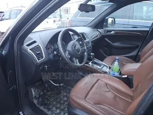 Audi Q5 2012 Blue
