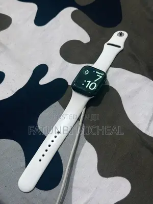 Apple Watch Series 9 – 45mm (Used)