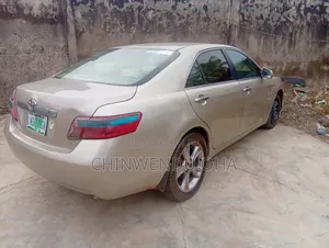 Toyota Camry 2008 Gold