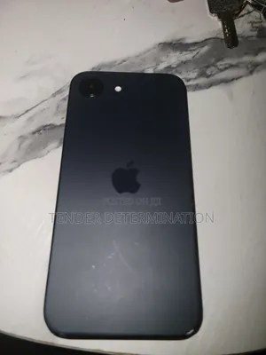 Apple iPhone 16e 128 GB Black