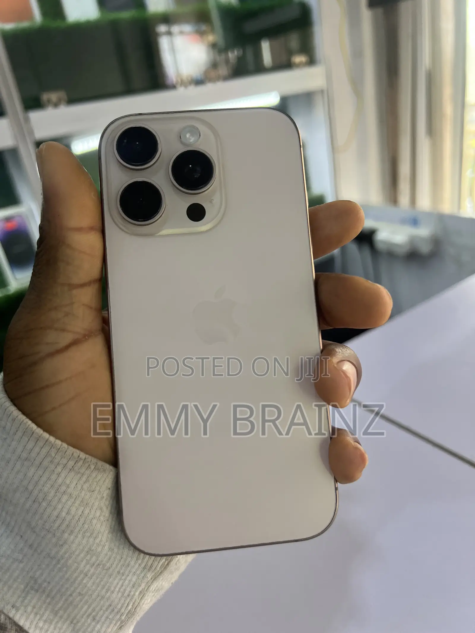 Apple iPhone 16 Pro 256 GB Gold