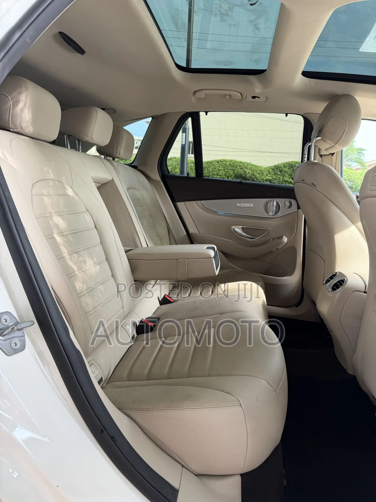 Mercedes-Benz GLC-Class 2019 White