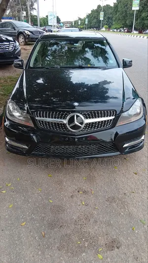 Mercedes-Benz C300 2013 Black