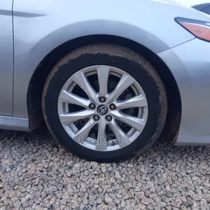 Toyota Camry 2020 Silver