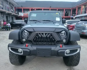 Jeep Wrangler Unlimited Sport 4dr SUV 4WD (3.6L 6cyl 6M) 2015 Gray